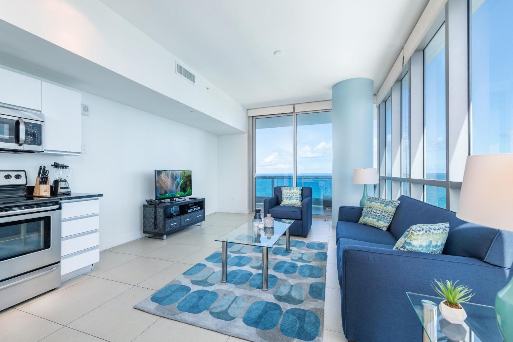 Bluebird Suites Monte Carlo Miami Beach Room photo